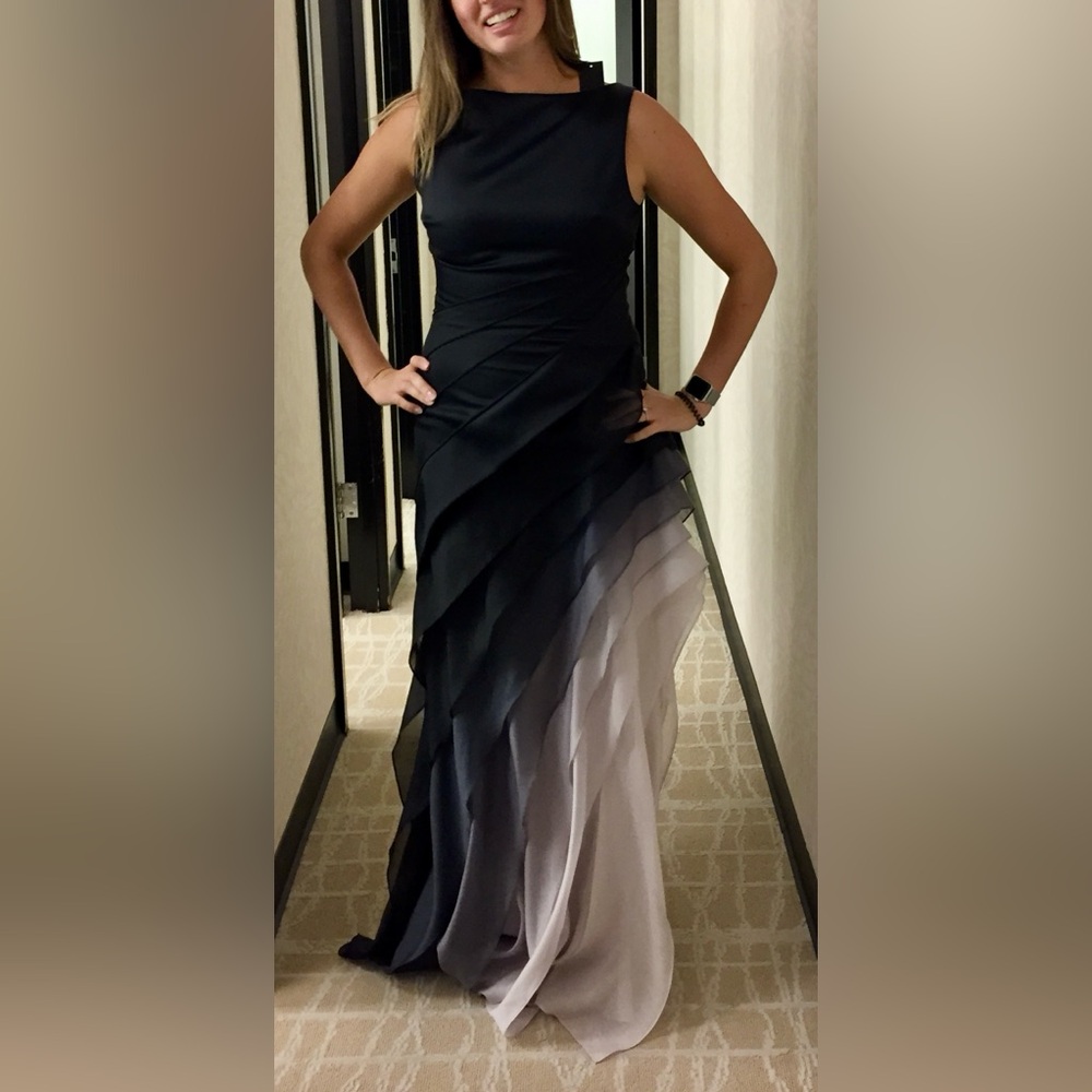 Halston Heritage Boatneck Gown with Tiered Skirt - Black/Vapor Size 8 Preowned - Picture 5 of 8